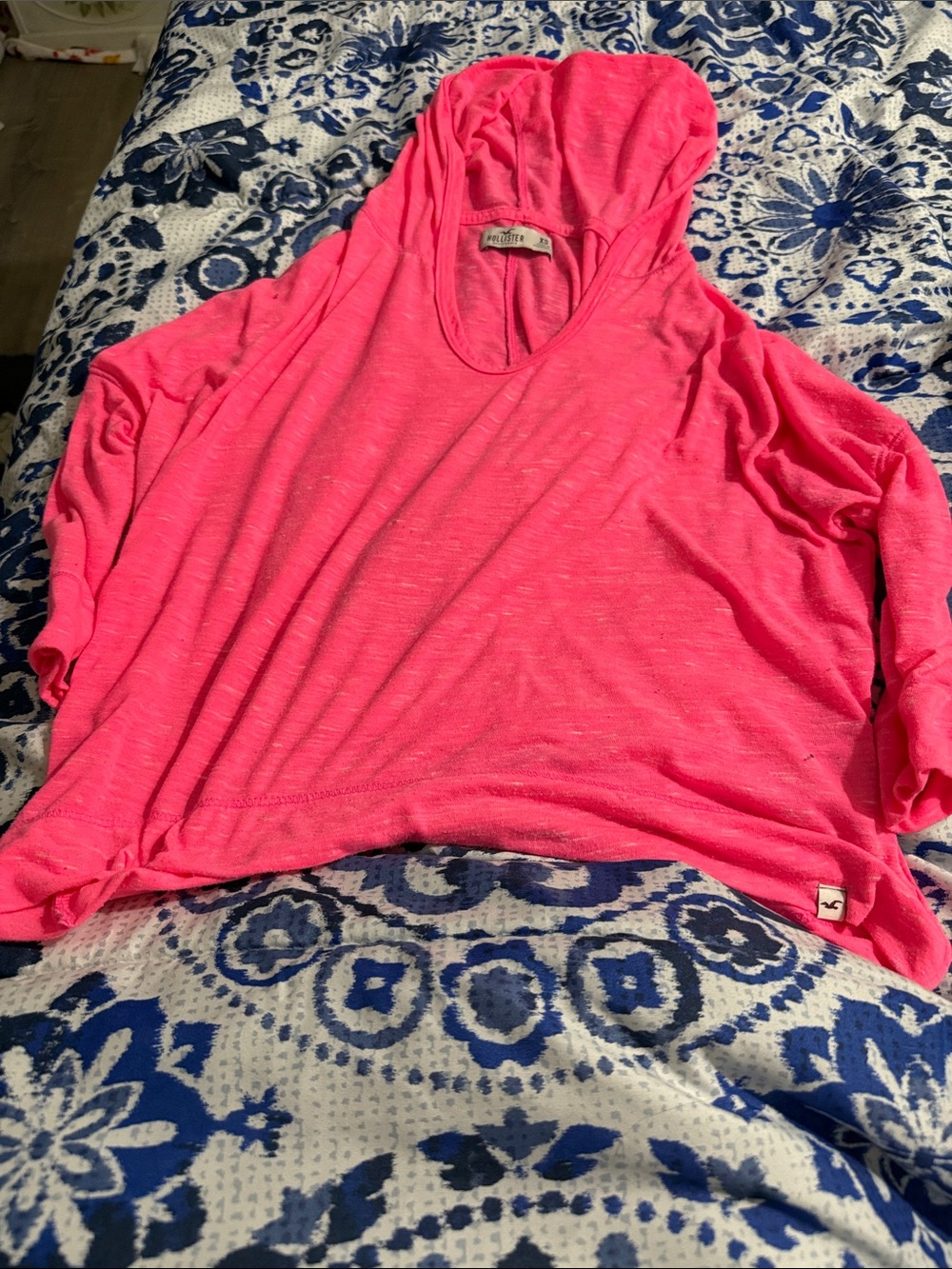Hollister Women’s Bright Neon Pink Hooded Lightweight Top
